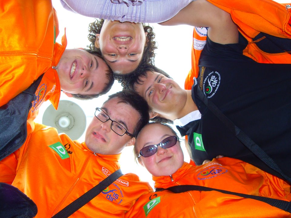 311560_4210147977715_923823943_n